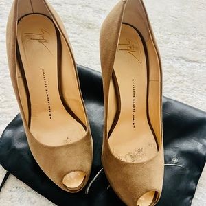 Guiseppe Zanotti Sharon Platform Peep Toe Pumps Nude Size 37